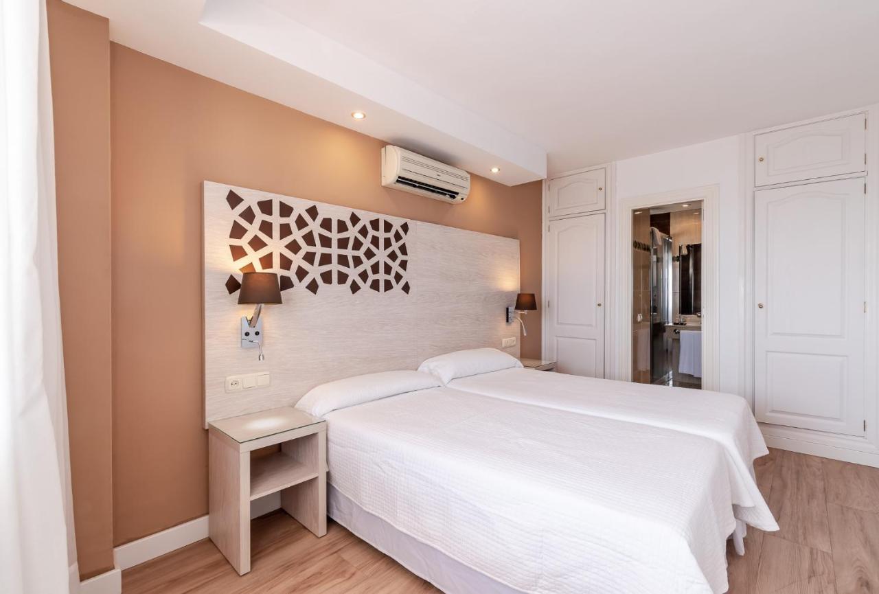 Puerto Azul Marbella Apartment Екстериор снимка